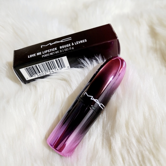 MAC love me lipstick in La Femme - Picture 1 of 3